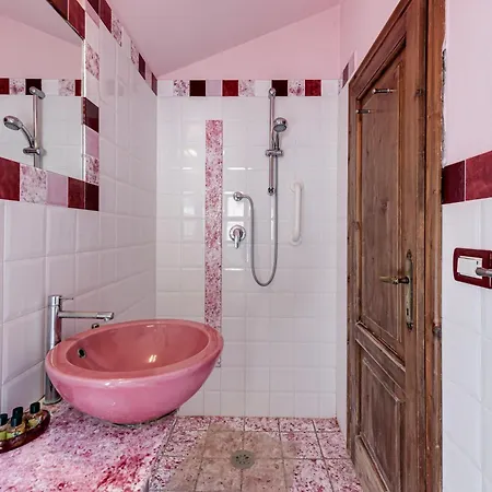 L'incompiuta Villa Gattaia